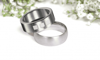Titanium vs. Stainless Steel Jewelry: What is the Difference?