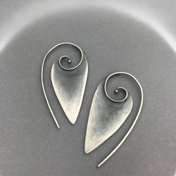 Exaggerated Geometric Metal Pendant Earring