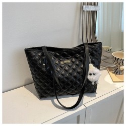 LARGE FAVORITE QUILTED BAG