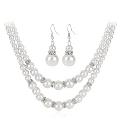 Multi-layered pearl necklace set
