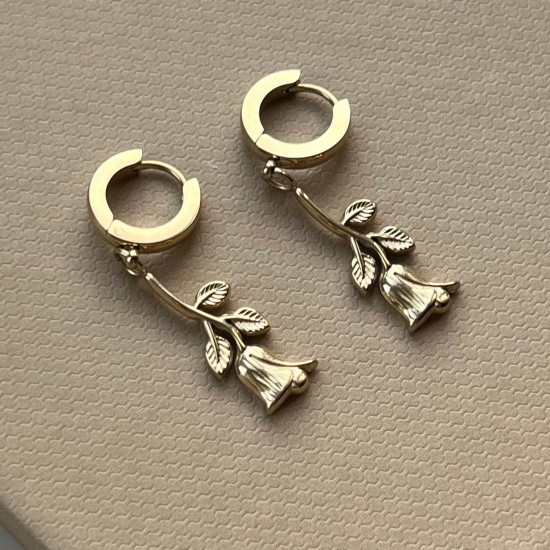 Spot factory wholesale European and American cross -border fashion Ins rose pendant 18K real gold electroplated titanium steel earrings