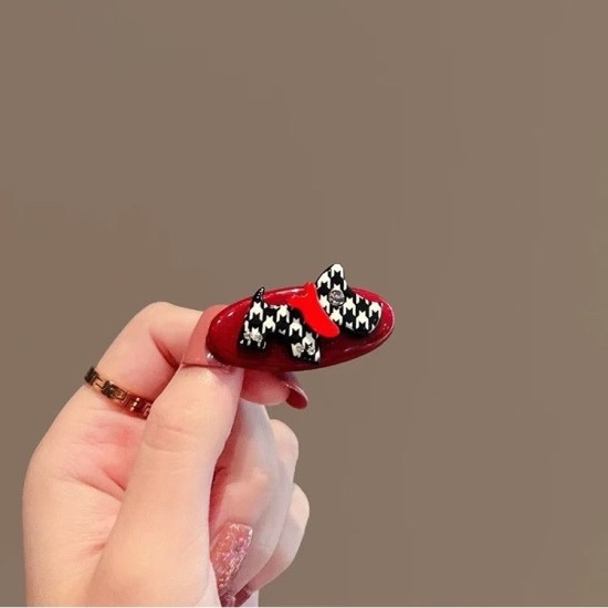 باريس الزيت الأحمر المربحي الشعر اللؤلؤ الاستيلاء على التصميم الياباني والكوري باريس الزيت الأحمر المربحي الشعر اللؤلؤ الاستيلاء على التصميم الياباني والكوري