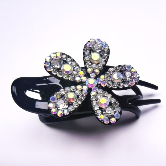 نمط جديد من قصاصات حشائش Rhinestone مع الماس والزهور مقطع أفقي رائع ومشبك الشعر الأنيق من ثلاثة أسنان للنساء نمط جديد من قصاصات حشائش Rhinestone مع الماس والزهور مقطع أفقي رائع ومشبك الشعر الأنيق من ثلاثة أسنان للنساء