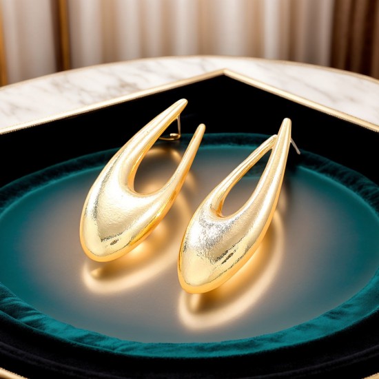 أقراط معدنية هندسية رجعية جديدة على شكل حرف U ، وأزواج بأسلوب بارد ، وأقراط عصرية غير رسمية أقراط معدنية هندسية رجعية جديدة على شكل حرف U ، وأزواج بأسلوب بارد ، وأقراط عصرية غير رسمية