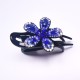 نمط جديد من قصاصات حشائش Rhinestone مع الماس والزهور مقطع أفقي رائع ومشبك الشعر الأنيق من ثلاثة أسنان للنساء نمط جديد من قصاصات حشائش Rhinestone مع الماس والزهور مقطع أفقي رائع ومشبك الشعر الأنيق من ثلاثة أسنان للنساء