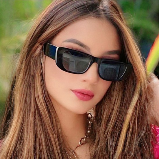 نظارات شمسية نسائية عصرية بإطار صغير وعصري نظارات شمسية نسائية عصرية بإطار صغير وعصري