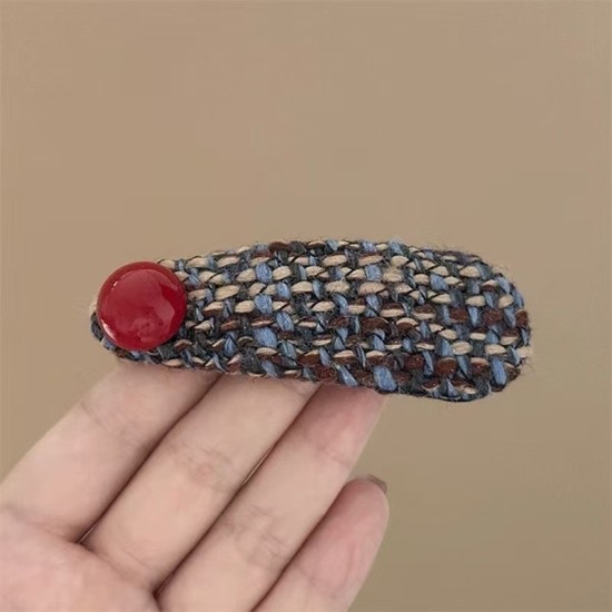 باريس الزيت الأحمر المربحي الشعر اللؤلؤ الاستيلاء على التصميم الياباني والكوري باريس الزيت الأحمر المربحي الشعر اللؤلؤ الاستيلاء على التصميم الياباني والكوري