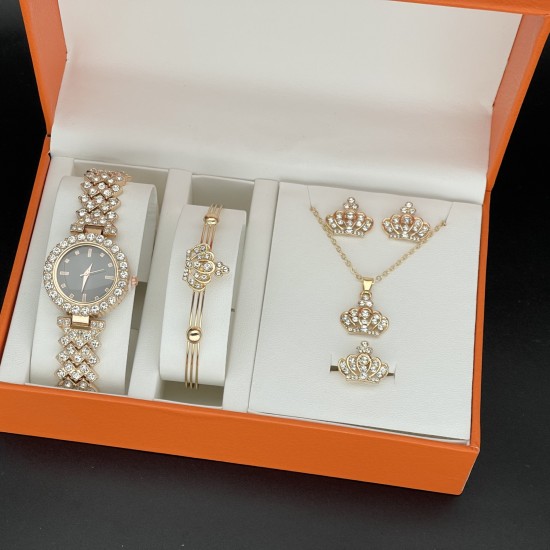 2023 Winter YJZB Crown Full Diamond Watch Jewelry مجموعة بسيطة مزاجية كوارتز ووتش ووتش بالجملة 2023 Winter YJZB Crown Full Diamond Watch Jewelry مجموعة بسيطة مزاجية كوارتز ووتش ووتش بالجملة