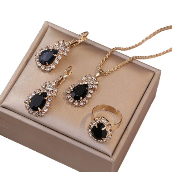 قلادات أوروبية وأمريكية عبر الإنترنت للنساء على الإنترنت المشاهير Zircon Zircon Menterasile Earrings Pendant Wath's Watch Stail Twist Metal Twist قلادات أوروبية وأمريكية عبر الإنترنت للنساء على الإنترنت المشاهير Zircon Zircon Menterasile Earrings Pendant Wath's Watch Stail Twist Metal Twist