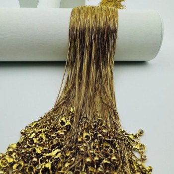 جميع الأغراض مربع سلسلة سلسلة من سلسلة من الصلب المقاوم للصدأ مطلي بالذهب سلسلة ضوء ترف قصير جميع الأغراض مربع سلسلة سلسلة من سلسلة من الصلب المقاوم للصدأ مطلي بالذهب سلسلة ضوء ترف قصير