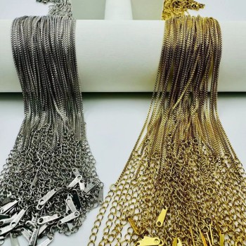 البيع المباشر عبر الحدود الأوروبية والأمريكية جنوب شرق آسيا الفولاذ المقاوم للصدأ سلسلة عادي 18K مطلي قلادة ديي مربع سلسلة مجوهرات سلسلة هندسية البيع المباشر عبر الحدود الأوروبية والأمريكية جنوب شرق آسيا الفولاذ المقاوم للصدأ سلسلة عادي 18K مطلي قلادة ديي مربع سلسلة مجوهرات سلسلة هندسية