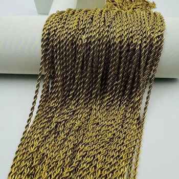 أوروبا والولايات المتحدة الرجال الفولاذ المقاوم للصدأ قلادة 2.5mm تويست سلسلة عالمية سلسلة ديي التجارة الخارجية مع سلسلة أنثى انفجار المد