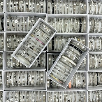 عبر الحدود انفجار جديد فضة التيتانيوم الصلب أساور أساور النساء أزياء مزيج من أساور أساور اليد والمجوهرات بالجملة عبر الحدود انفجار جديد فضة التيتانيوم الصلب أساور أساور النساء أزياء مزيج من أساور أساور اليد والمجوهرات بالجملة