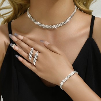 حارّ عمليّة بيع نمط عقد حلق سوار ثلاثة قطعة مجموعة عرس ثوب مجوهرات حارّ عمليّة بيع نمط عقد حلق سوار ثلاثة قطعة مجموعة عرس ثوب مجوهرات